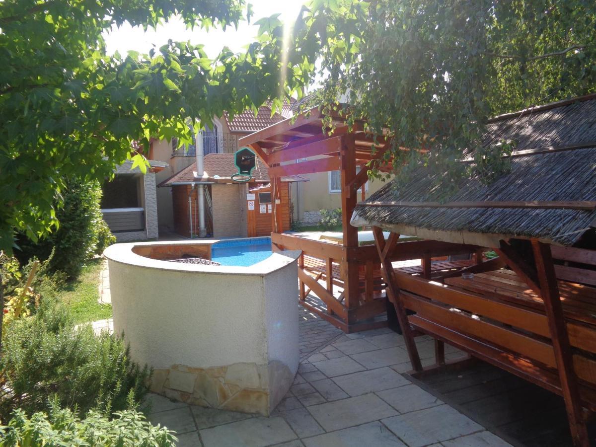 Patricia Panzio Hotel Buk Luaran gambar