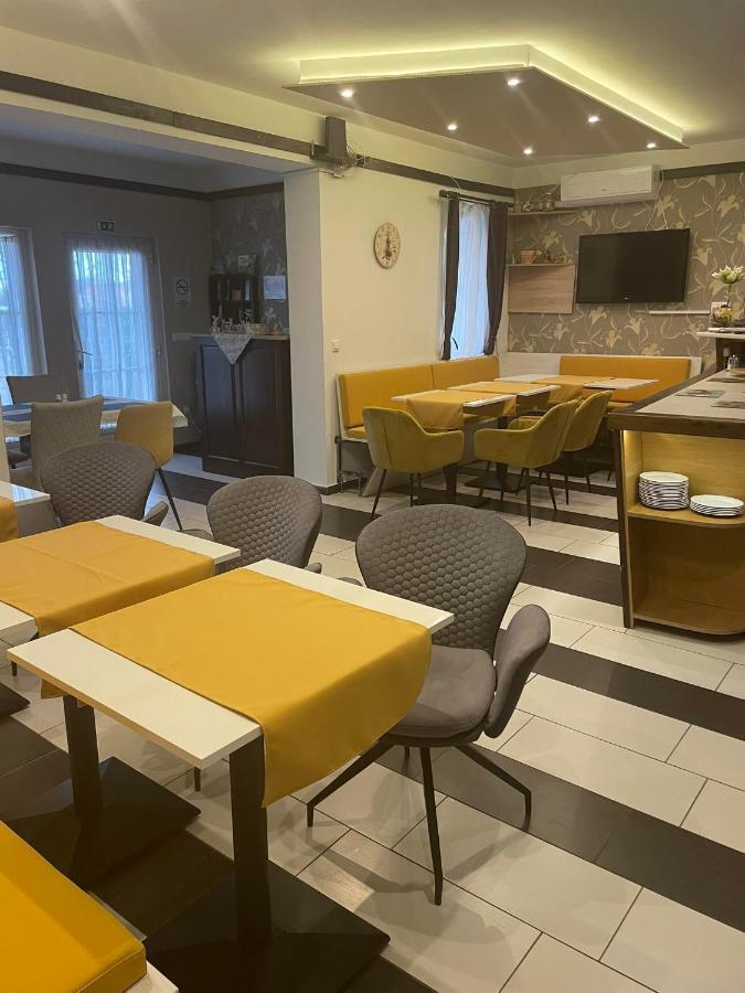 Patricia Panzio Hotel Buk Luaran gambar